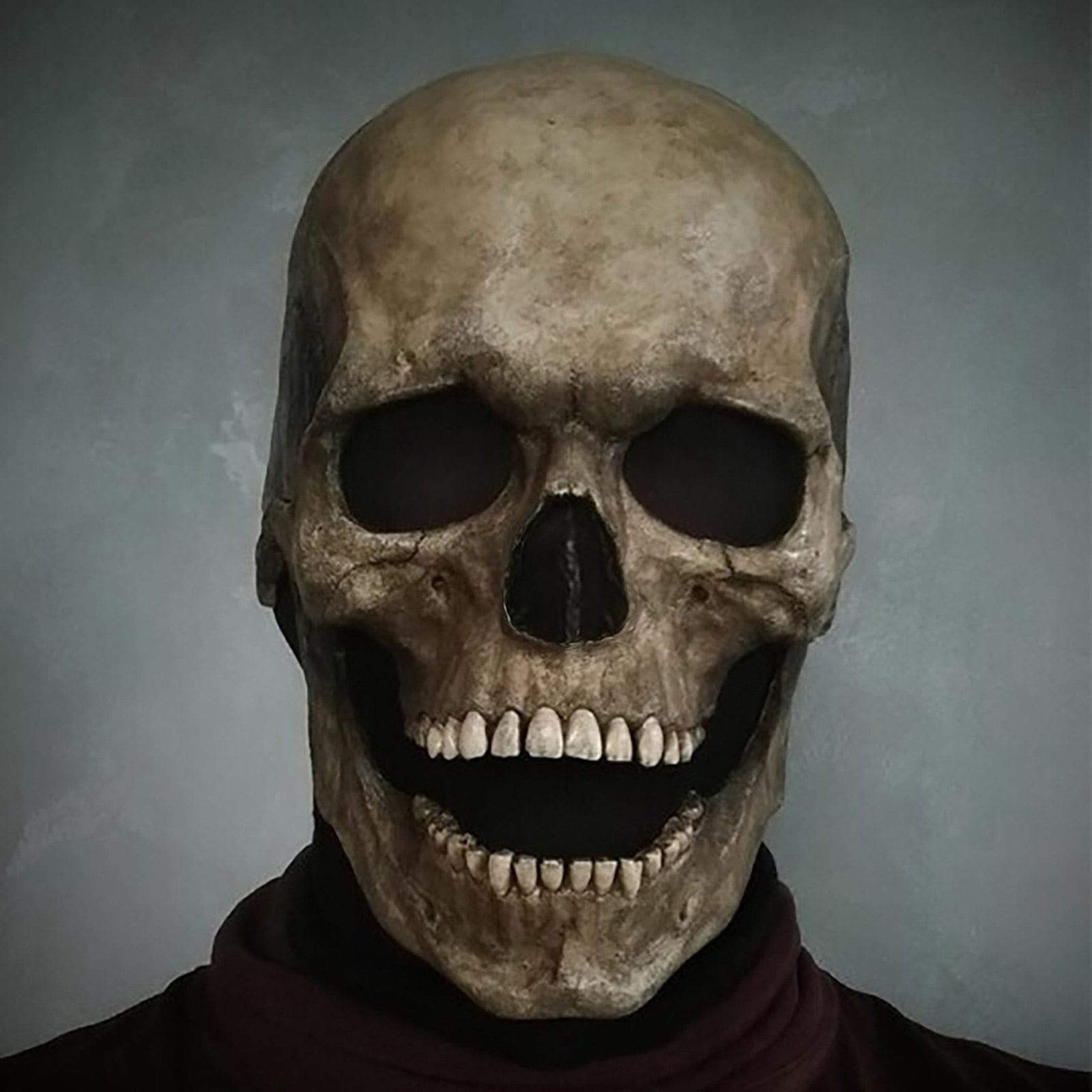 Gags & Practical Jokes SKULSAKE™ Movable Jaw Skull Mask - DiyosWorld
