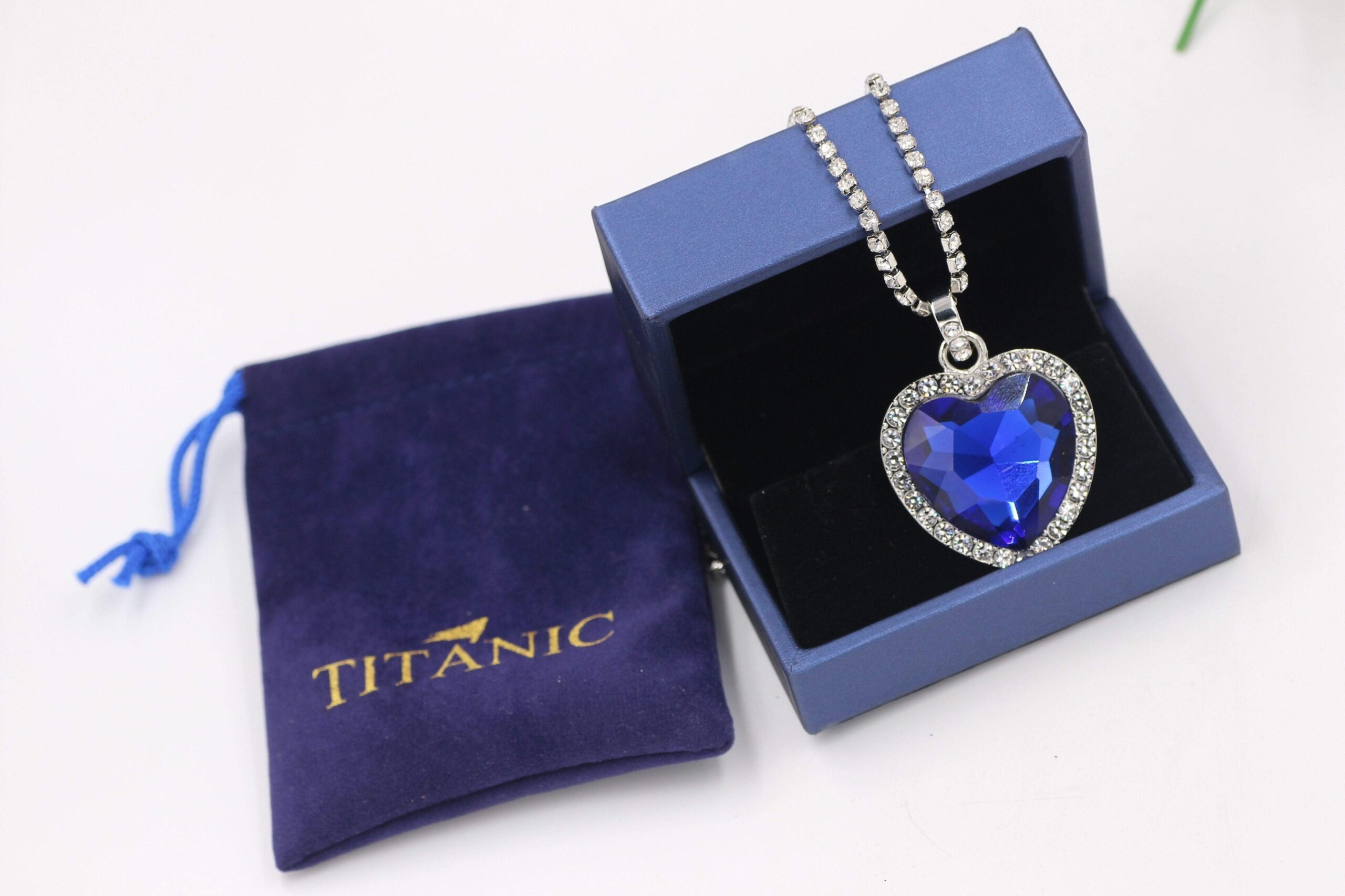 Pendant Necklaces Ocean Blue Heart Necklace - DiyosWorld